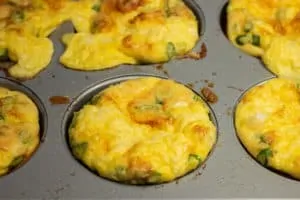 Just from the oven keto-friendly ham & cheese egg muffins