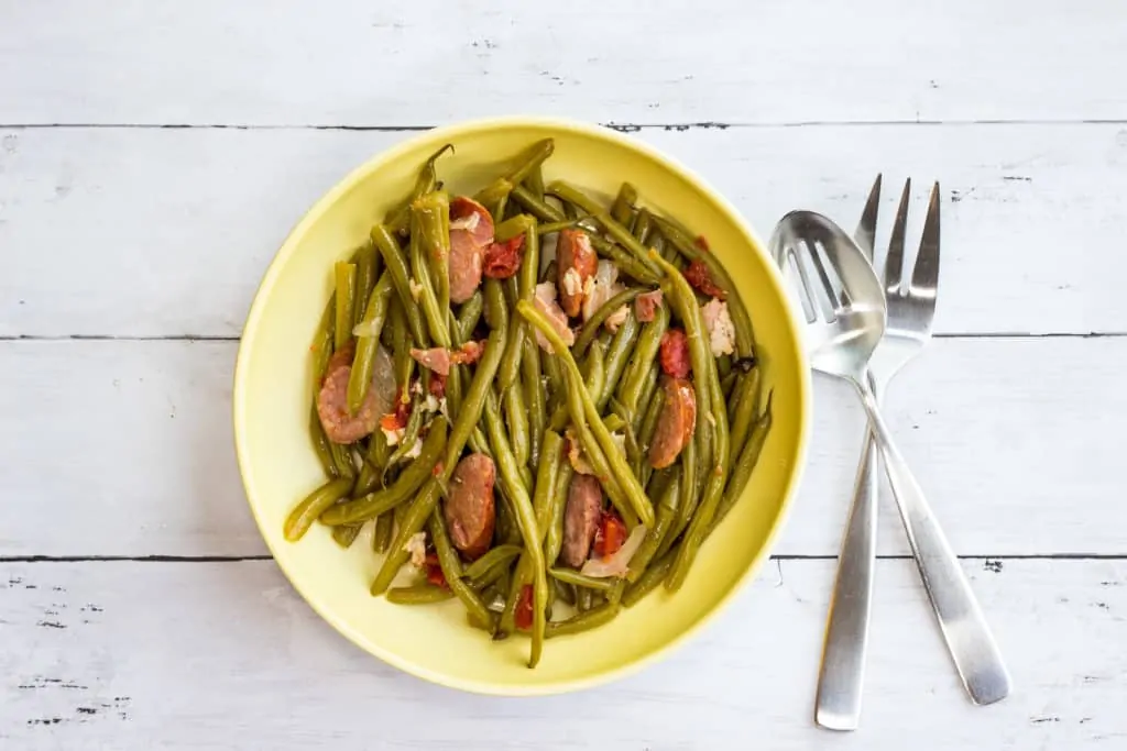 keto Southern style green beans in a serving bowl.