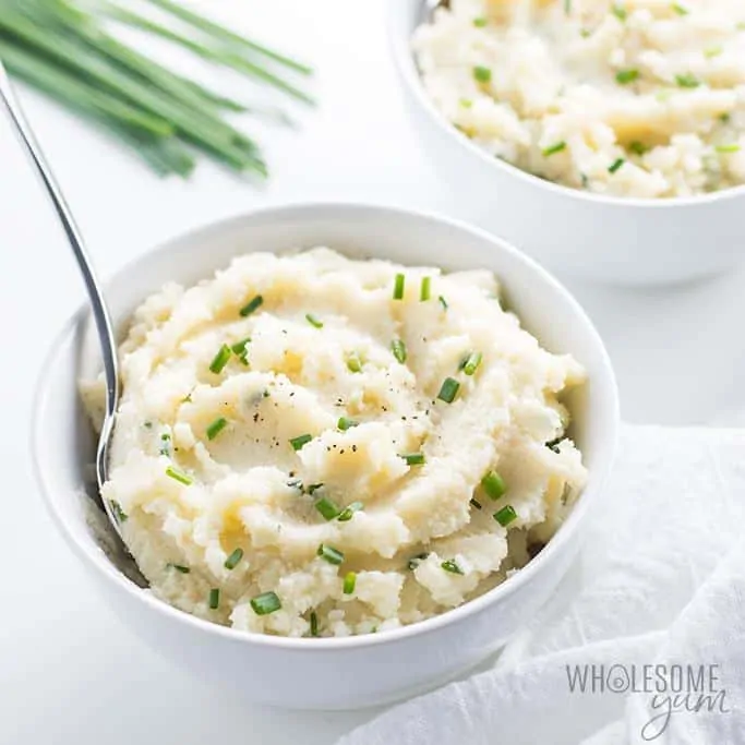 creamy keto cauliflower mashed potatoes