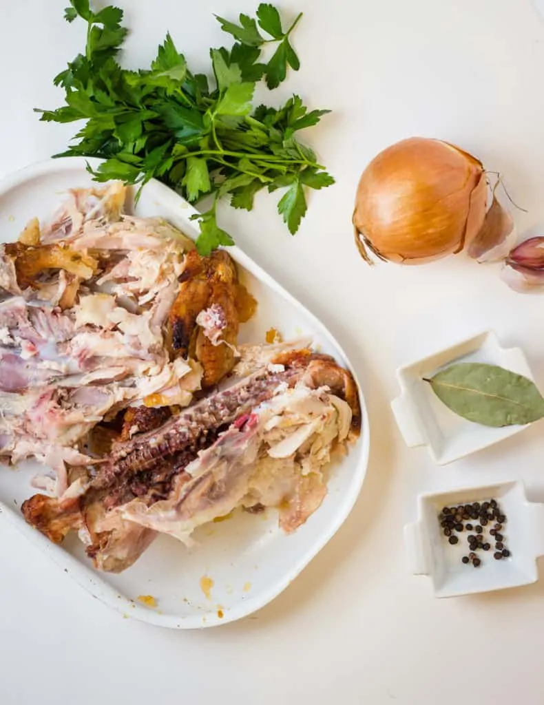 Ingredients used in making keto bone broth.