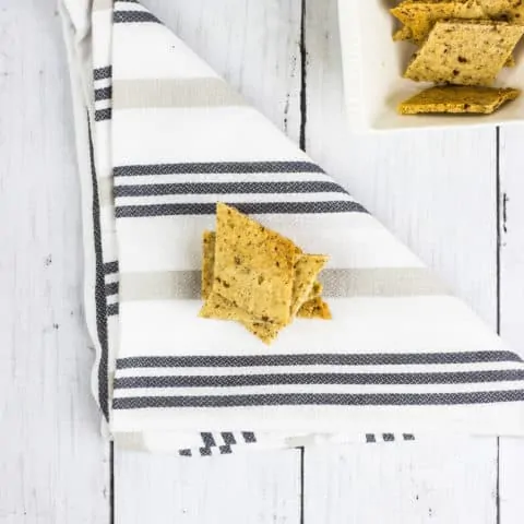 keto nut crackers