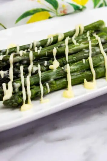 easy keto asparagus with lemon sauce