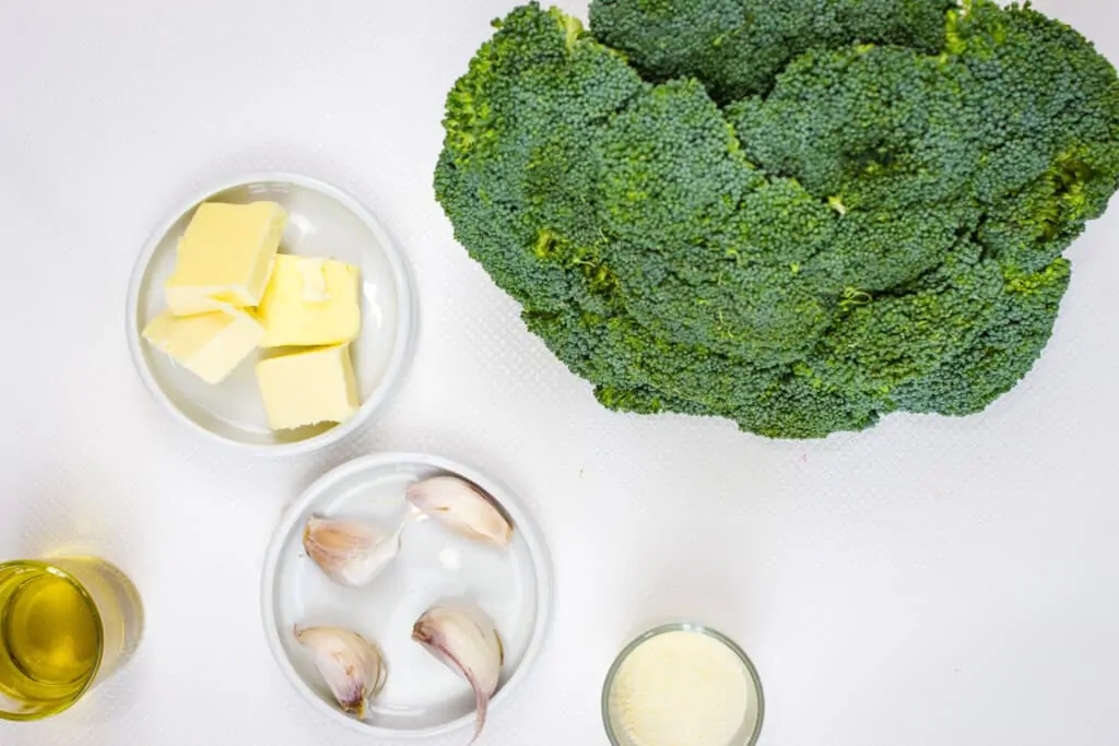 keto broccoli with garlic and parmesan