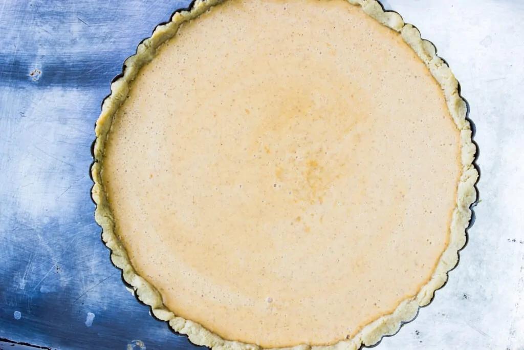 fill the prepared keto pie crust an bake