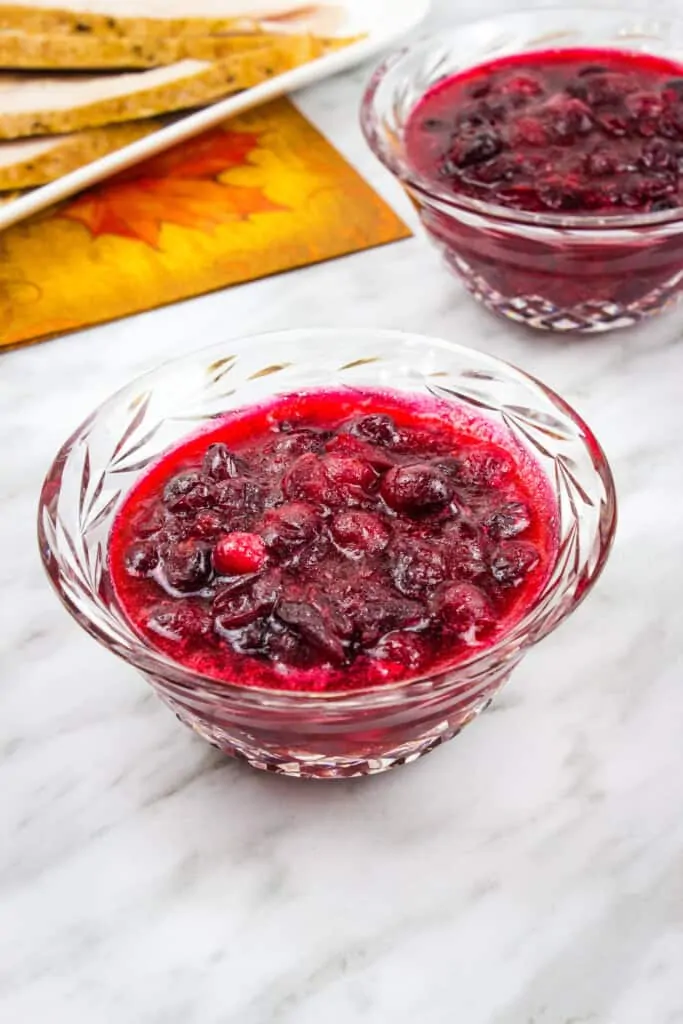 keto cranberry sauce in two bowls