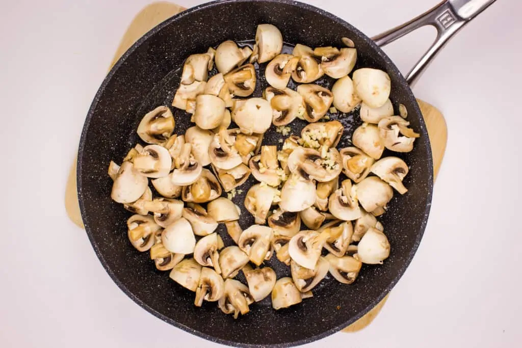 sautee the mushrooms and garlic for a few minutes