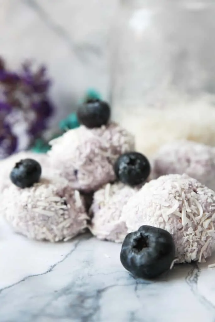 blueberry keto fat bombs