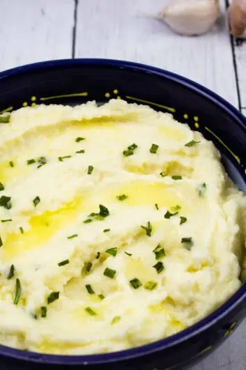 keto cauliflower mash in a bowl