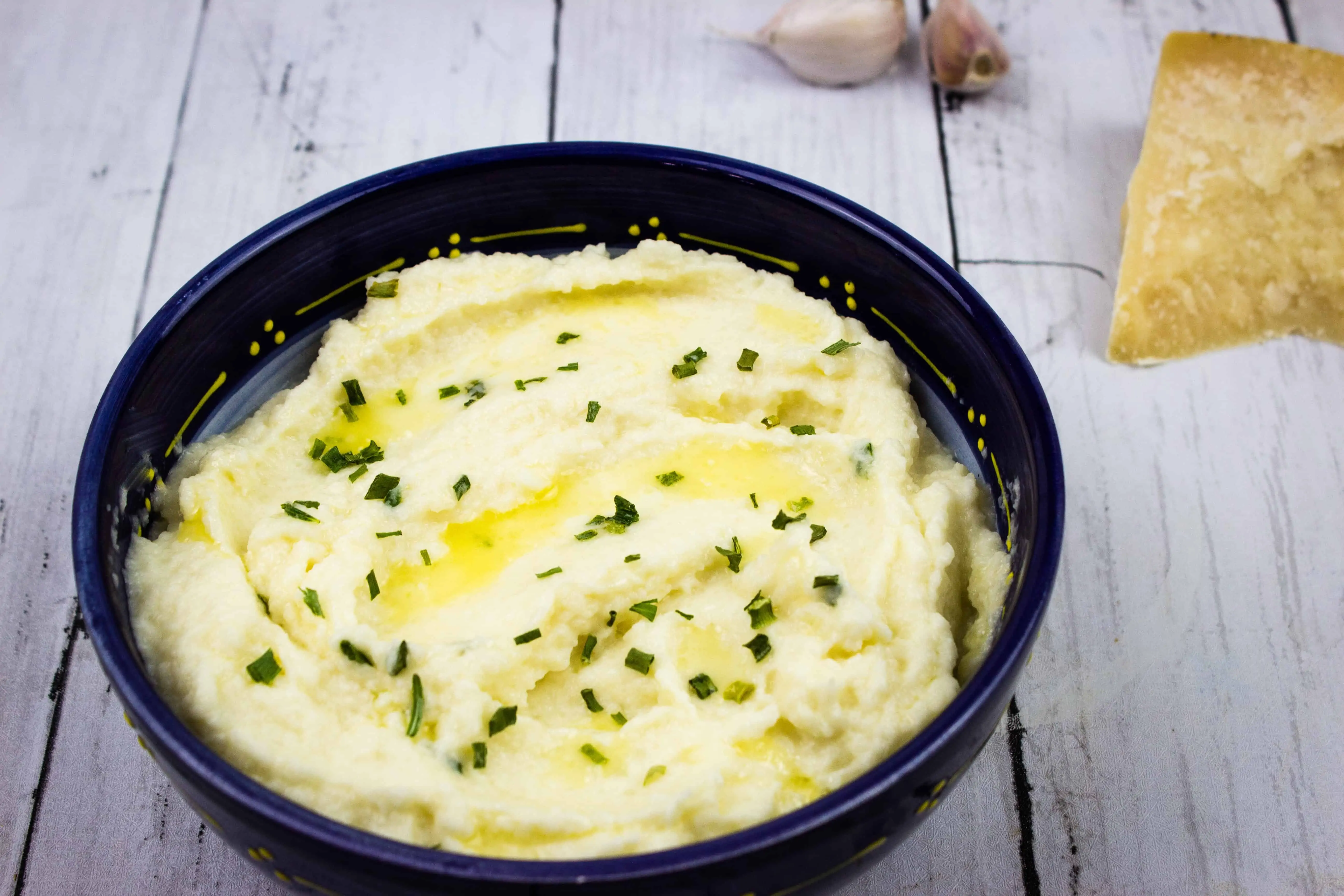 keto cauliflower mash in a bowl