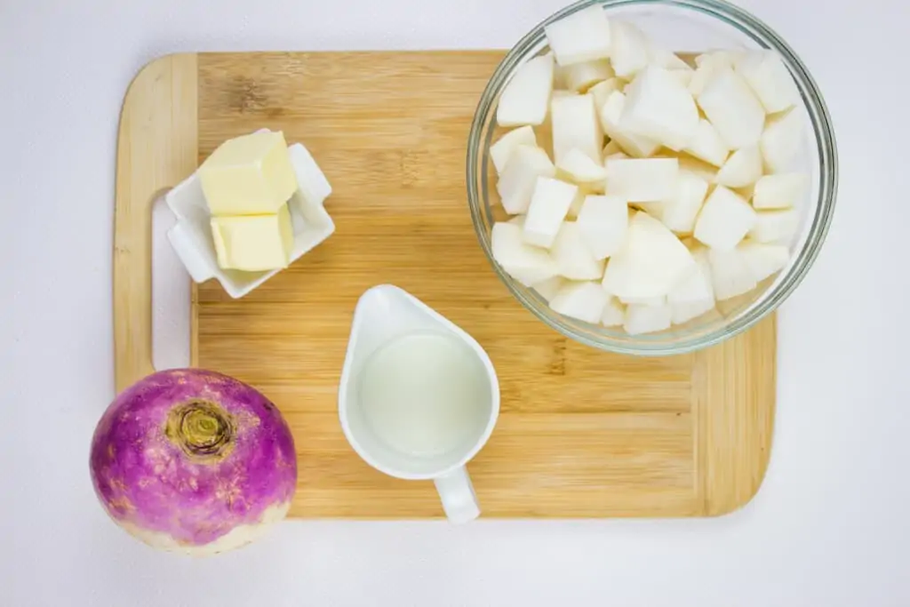 ingredients to make mashed turnips
