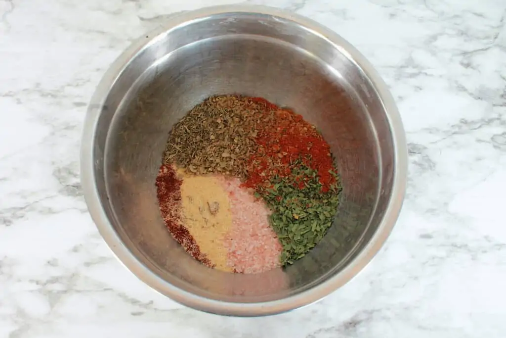 mix dry rub ingredients