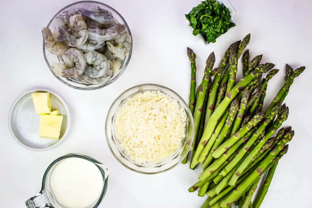 ingredients to make keto shrimp alfredo with asparagus