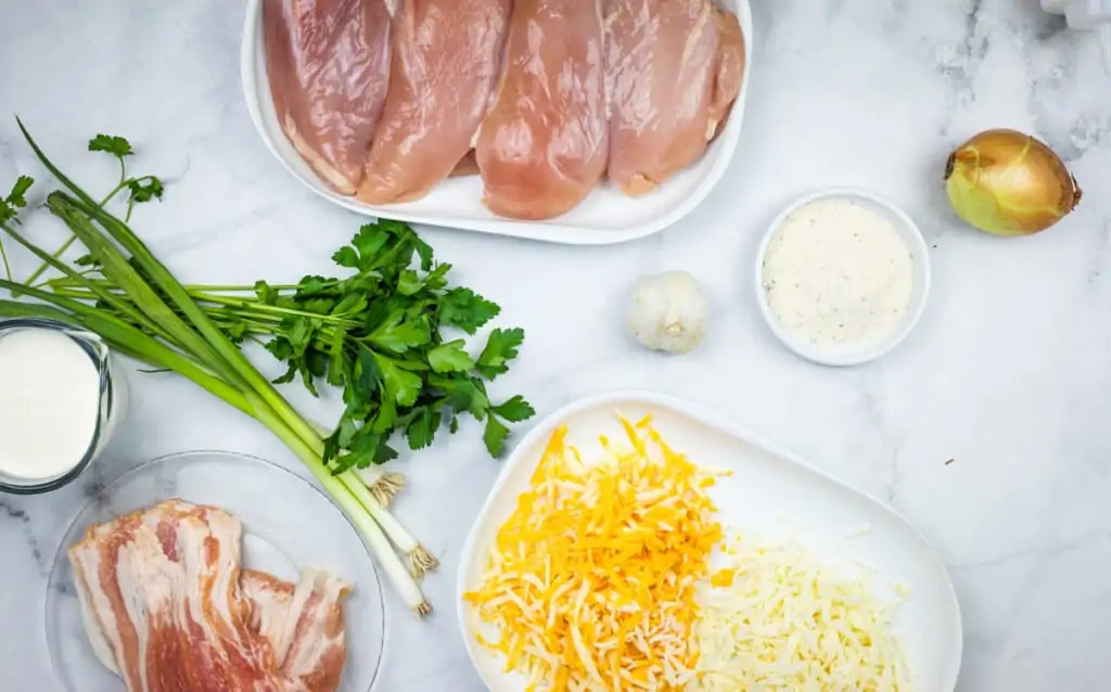 ingredients to make keto chicken bacon ranch casserole