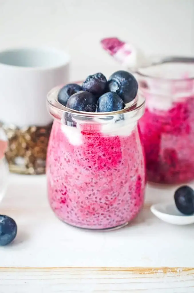 keto blueberry chia pudding