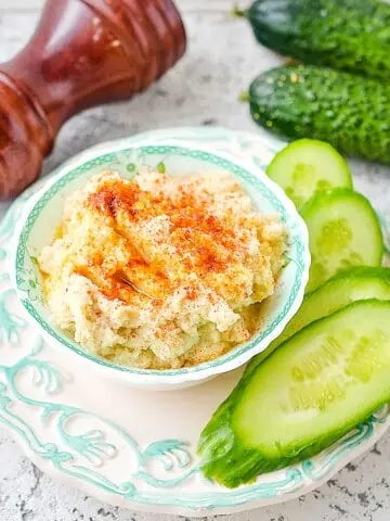 keto cauliflower hummus