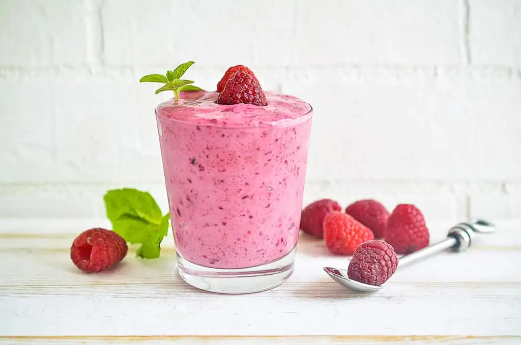 Keto Raspberry smoothie in a glass.